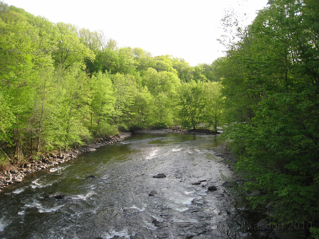 Tilton NH Rail Trail 2010 0220.jpg - Winnipesaukee River Trail, Franklin New HampshireTrestle View ParkInterested in taking a walk or bike ride on a scenic historic trail close to the downtowns of the twin rivers area, yet with the feel of wilderness. A 3 mile trail parallels the Winnipesauke river and passes the historic Sulphite upside down covered bridge believed to be the only one in the country and listed on the national register of historic places. You will also view mill ruins and remaining portions of dams that tell the history of the 5 mills that operated on this river in the mid 19th century.